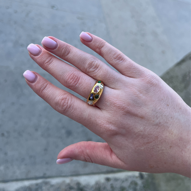 
                      
                        Gekleurde Diamonds Ring
                      
                    