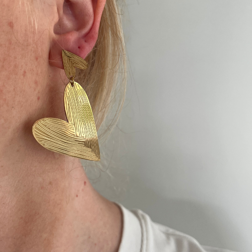 Statement Hart Streep Oorbellen Goud