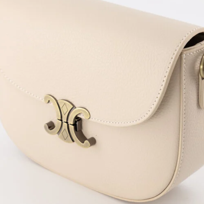 
                      
                        CC tas Beige
                      
                    